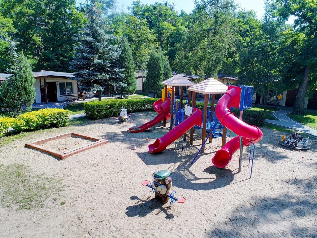 Hotel Kama Park Сєракув Екстер'єр фото